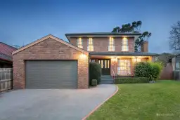 3 Lyons Place, Doncaster East