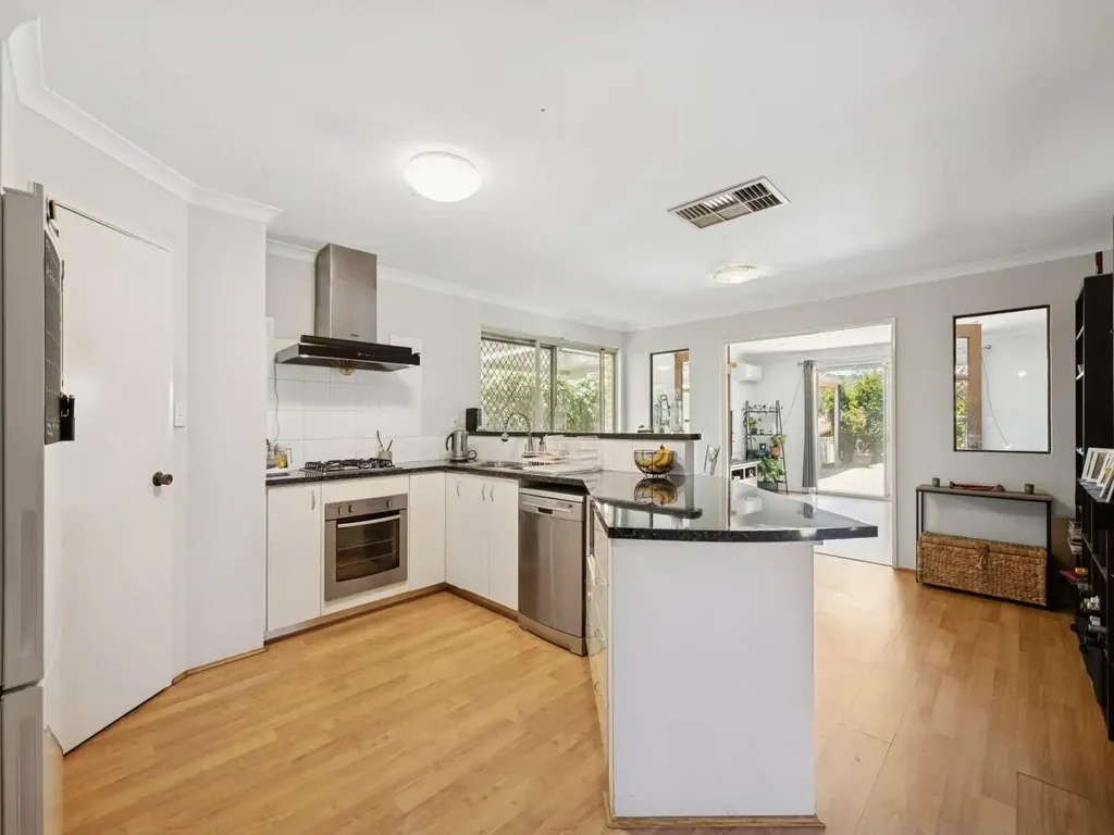 35 Milroy Street, Willagee, WA 6156