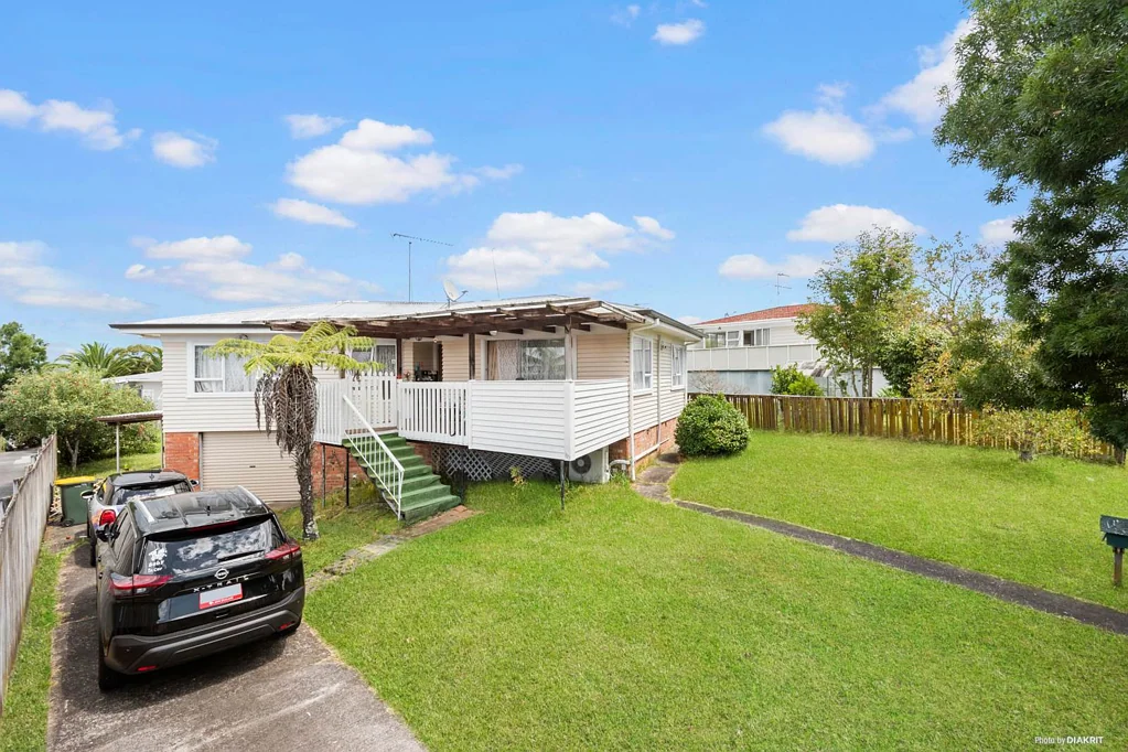127 Reeves Road, Pakuranga Heights, Manukau City, Auckland