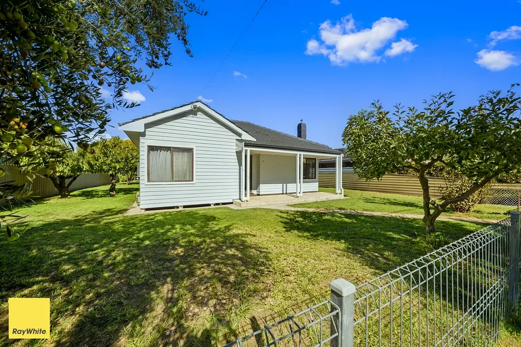 Tatura 3ห้องนอน Prime Central Position on Quarter Acre Block
