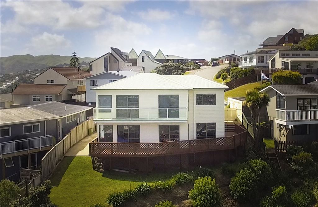 81 Pope Street, Camborne, Porirua, 4 Kuwarto, 3 Banyo