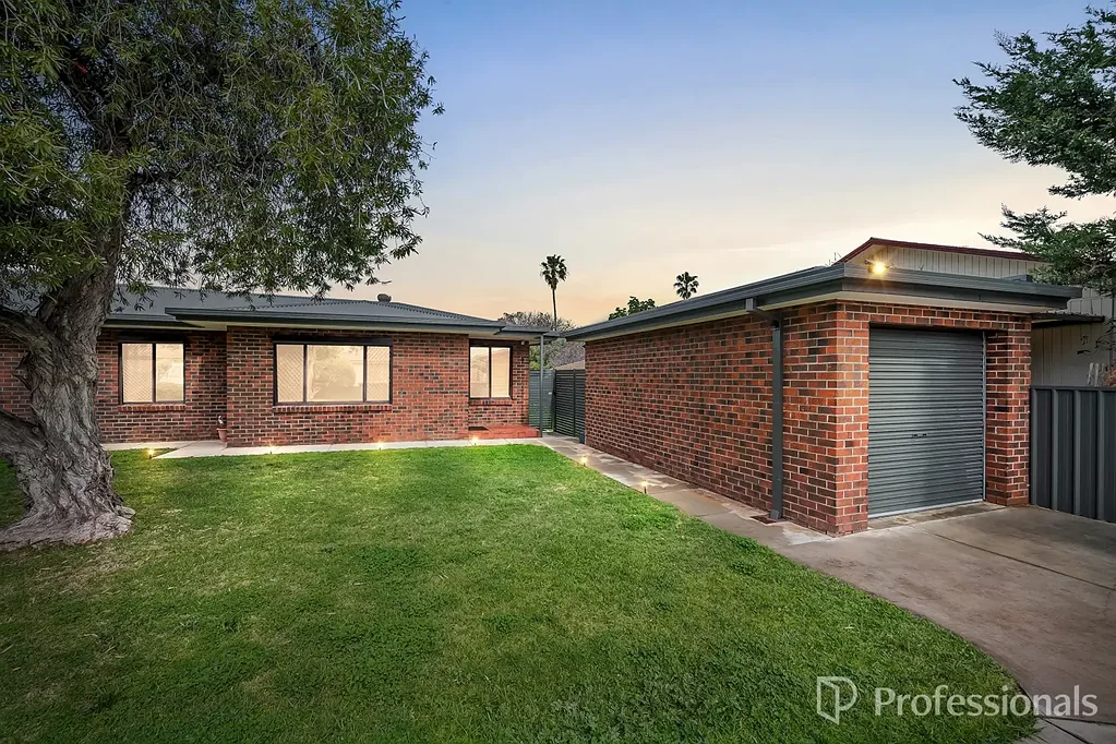 Broadview 2ਬੈੱਡਰੂਮ Stylish & Low-Maintenance Opportunity In Broadview