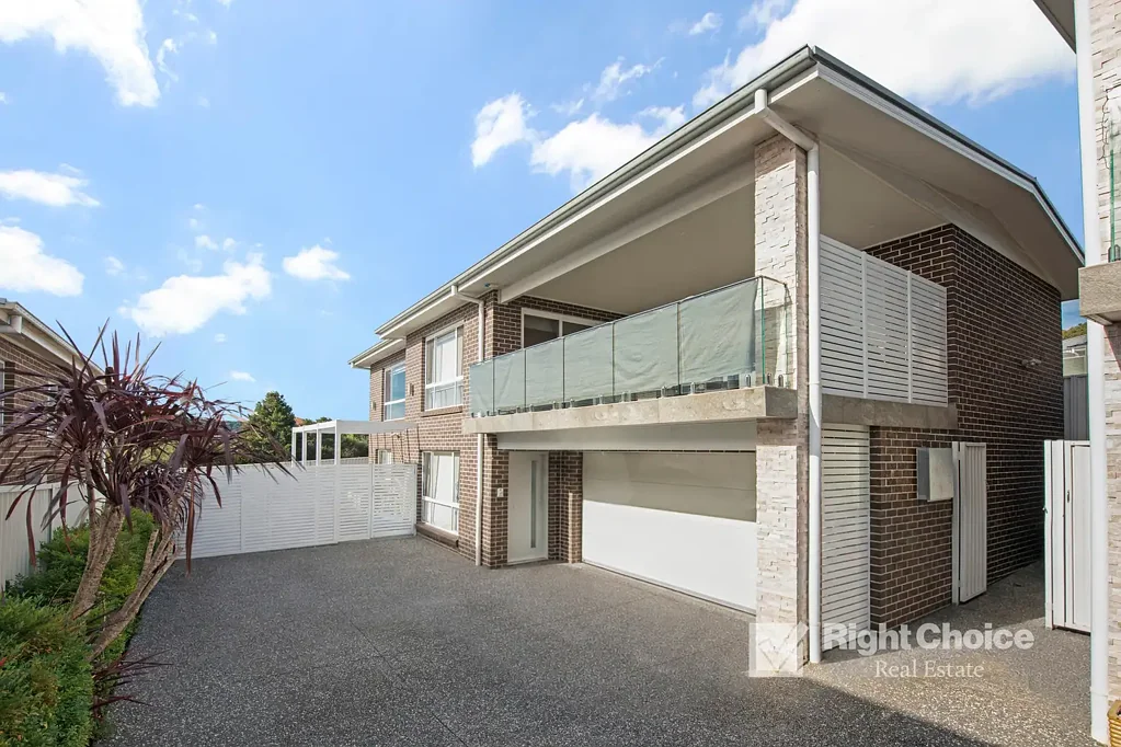 Albion Park 4Zimmer Elevated Living with Space, Views & Versatility