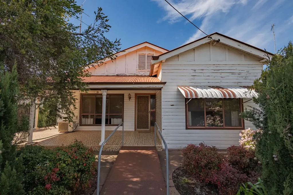 West Wyalong 3房  Spacious Living in a Prime Location