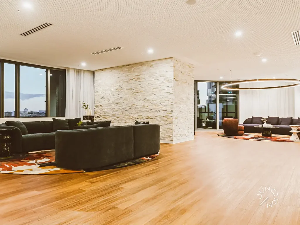 Brisbane City 3Zimmer DIAMOND-LEVEL LUXURY | THREE BEDROOMS | FRONT ROW TO BRISBANE'S SKYLINE