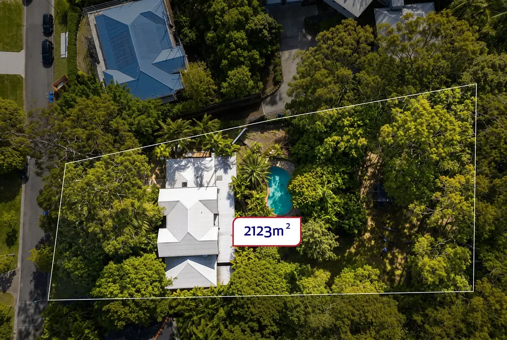 Shailer Park 5房 宽敞、充满个性的家庭住宅，坐落于占地2123平方米的绝佳地块上 Expansive, Character Rich Family Home on a Superb 2123m2 Allotment