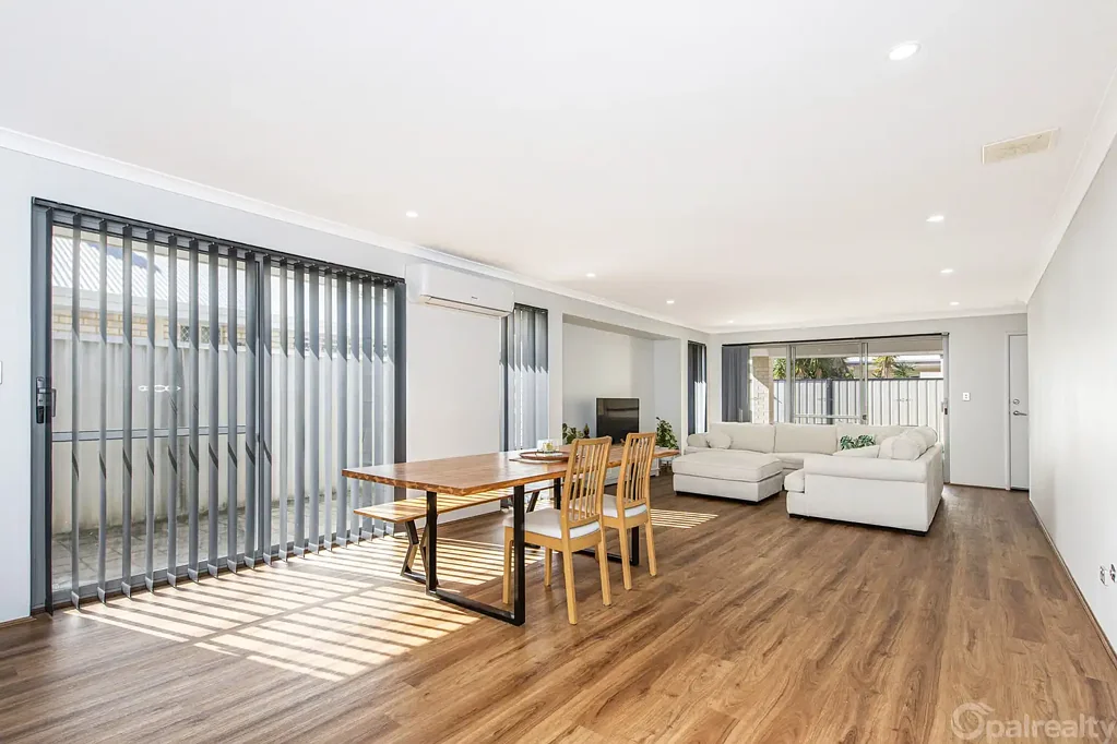 Secret Harbour 4房  Easy-care living, contemporary interiors, stunning park outlook