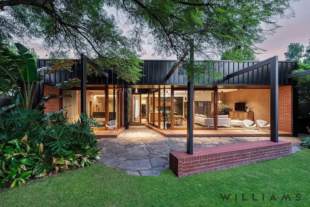Westbourne Park 3 Bedroom “AN ARCHITECTURAL SANCTUARY BY MESSIS STUDIO”