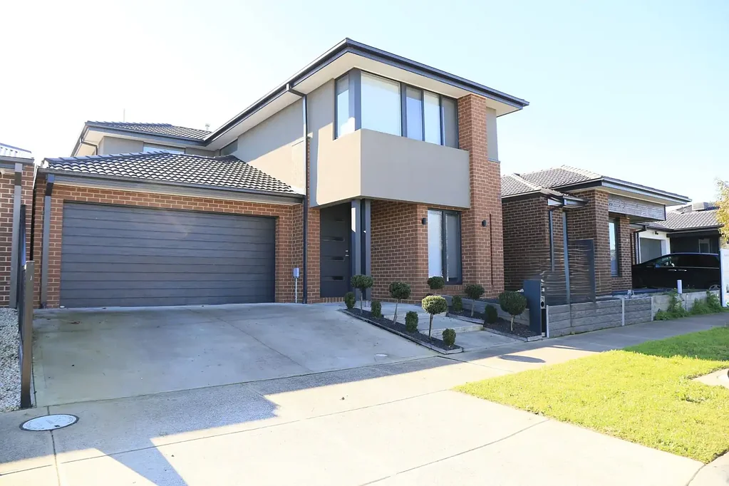 Modern Family Living in a Prime Craigieburn Location