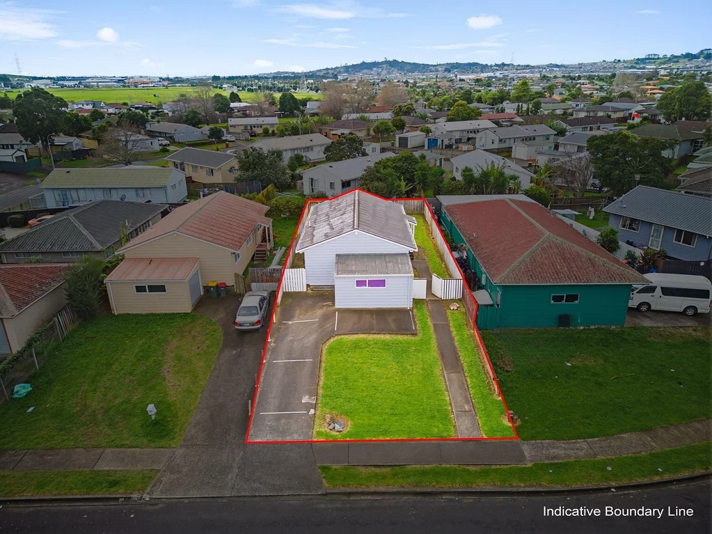 Flat Bush 3房  Vacant & Endless Potential – A Renovator's Dream!