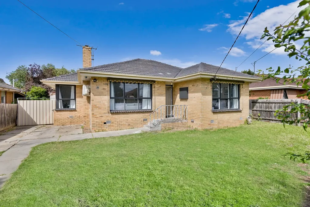 31 Huddersfield Road, Deer Park, VIC 3023