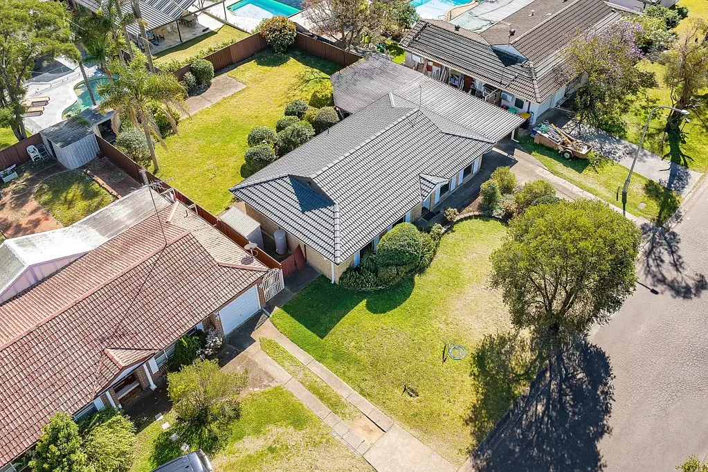 St Clair 3Kwarto Priced to perfection - will be sold!