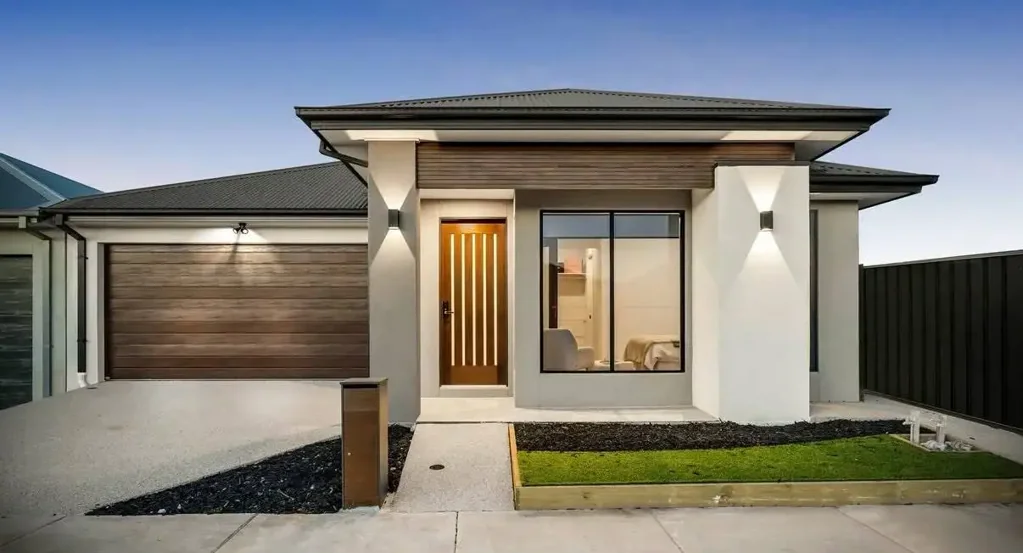 Brand-New Luxury 4-Bedroom Home in Riverwalk Estate