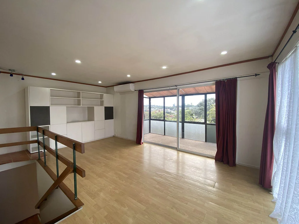 Convenient Hillsborough Living – Spacious Home...