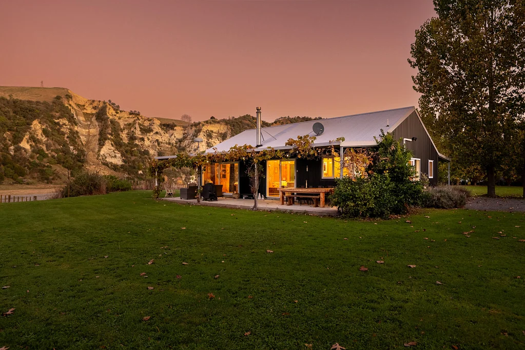 Hunterville 'Almost' a Tiny Home with Land 1.1Ha 2 Titles