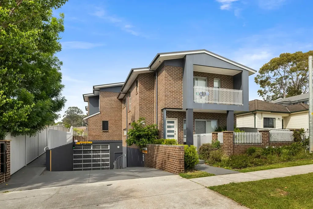 2/20 Blackwood Avenue, Casula, NSW 2170