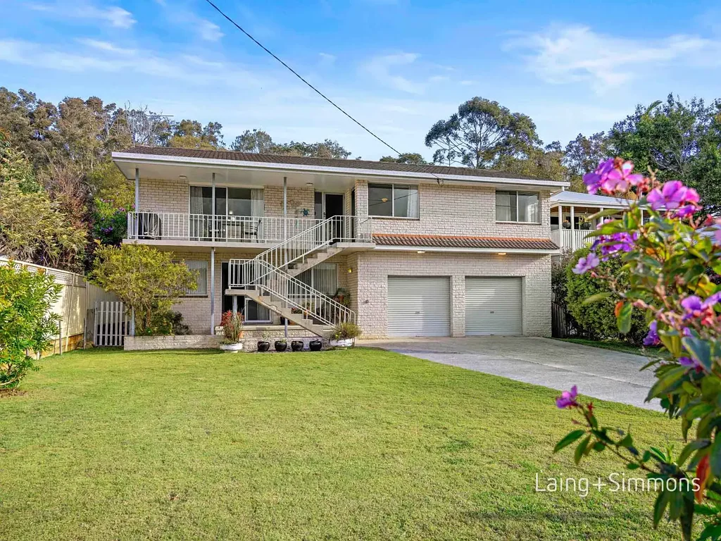 Port Macquarie 3房  Rare Home & Land Offering with Dual Living & Development Potential