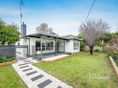 Mooroopna 3침실 RENOVATED WITH STYLE & EXCEPTIONAL SHEDDING