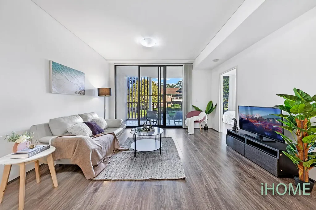 TWO BEDROOM MODERN APARTMENT IN THE HEART OF EPPING