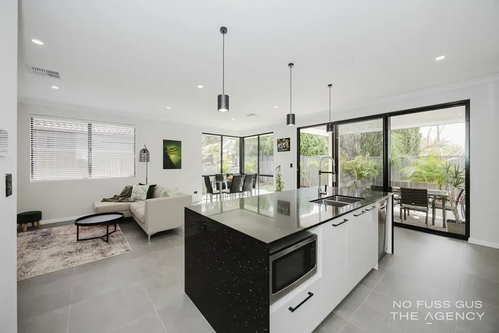 2 Stanton Crescent, Greenwood, WA 6024