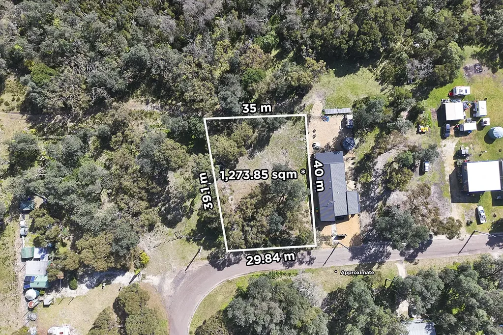 Golden Beach Generous 1,273sqm allotment moments from Ninety Mile Beach