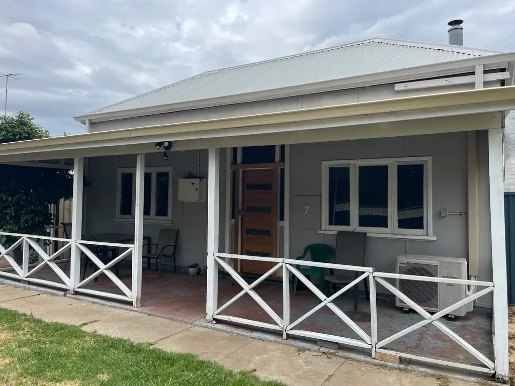 Cozy Home in the Heart of Collie