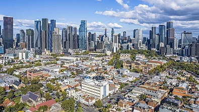 墨尔本买家猛冲入市！这些地区售房周期仅12天，秋季拍卖场火力全开！
