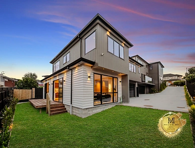 Bucklands Beach 5 Bedroom Must Sell - Brand New Luxury with Macleans Zone