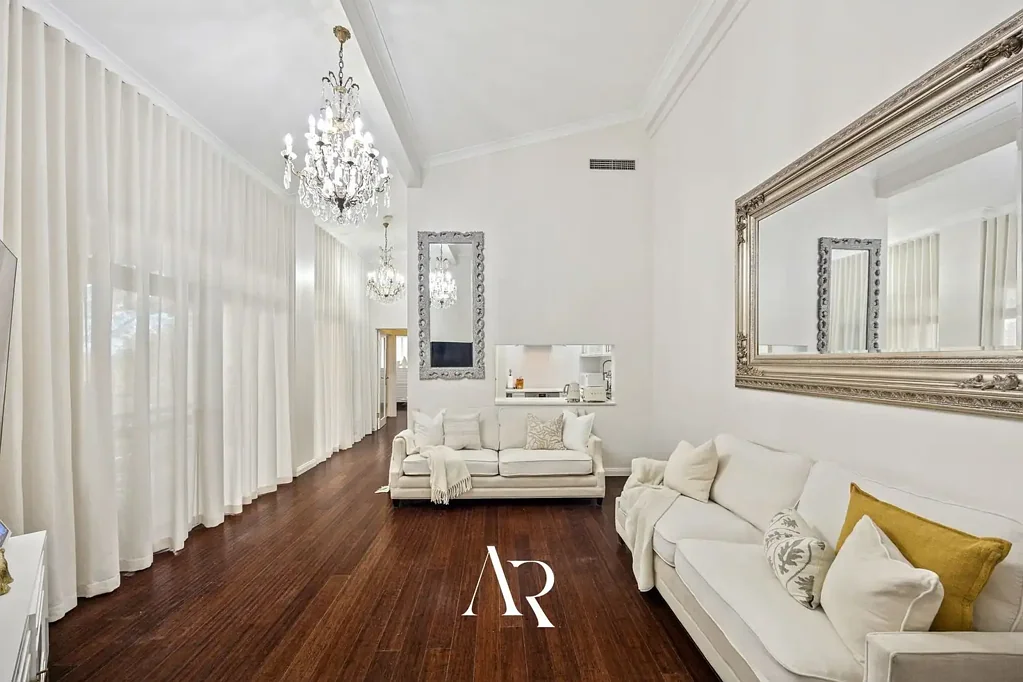 Sefton 2ਬੈੱਡਰੂਮ Luxury Living And Location – Right Opposite Sefton Station & Shops, Walk To Schools