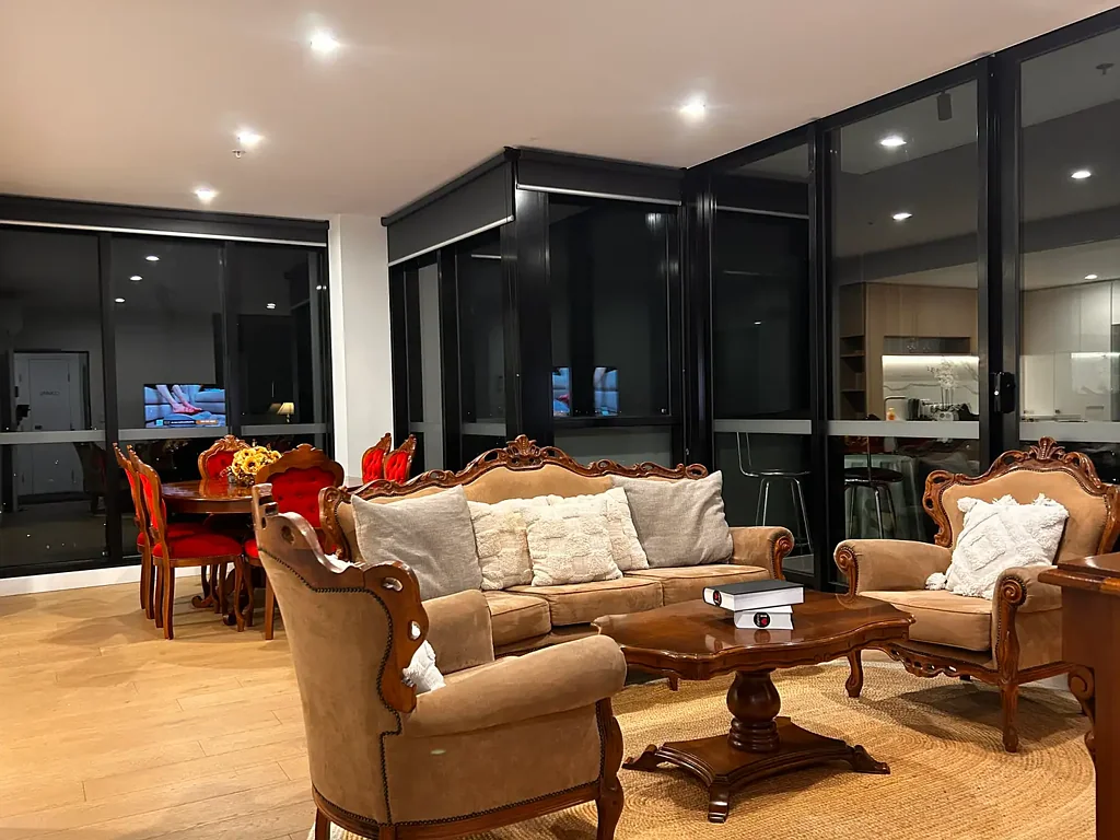 Prime Box Hill Rental: Partially Furnished Apartments with Spectacular High-Floor Views