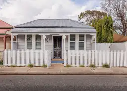 8 Sutherland Street, Glanville