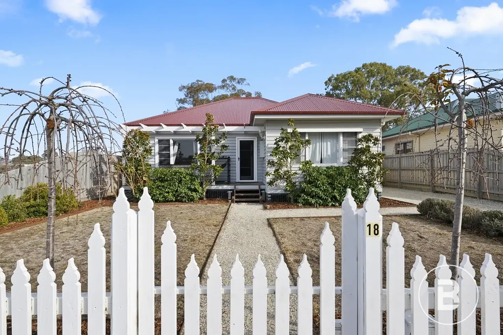 18 Lothair Street, Clunes, VIC 3370