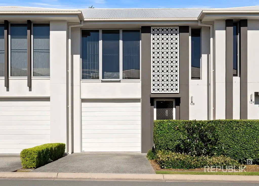 128/5 Angela Way, Pimpama, QLD 4209