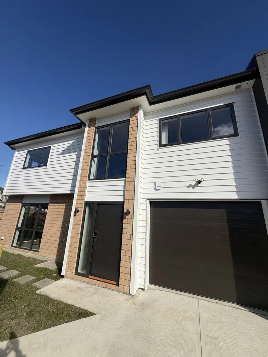 Spacious 4-Bedroom Family Home in Sought-After Hillpark Location