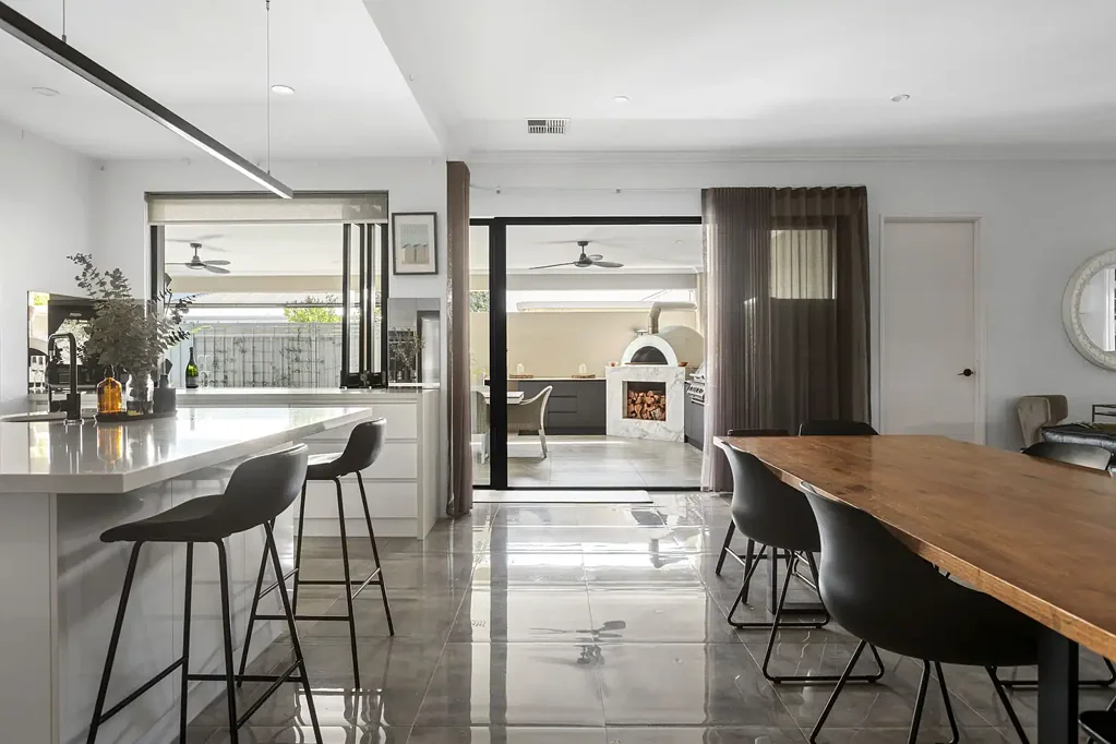 Landsdale 5 Bedroom THE ULTIMATE FAMILY COMFORT ZONE