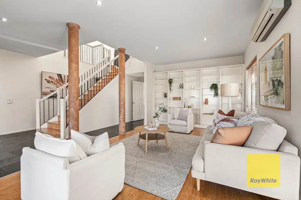 Highton 4chambre Fine Family Living In The Highton Hills!