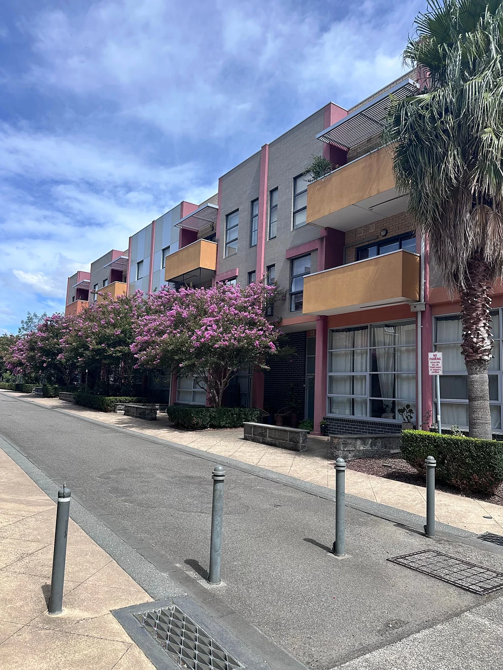 2/3 Wardens Walk, Coburg, VIC 3058