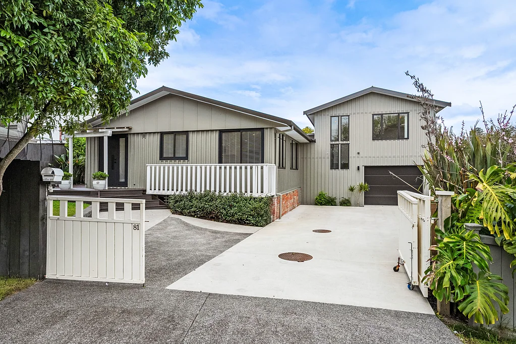 Mount Albert 4房  Sun, Space & Seamless Family Living