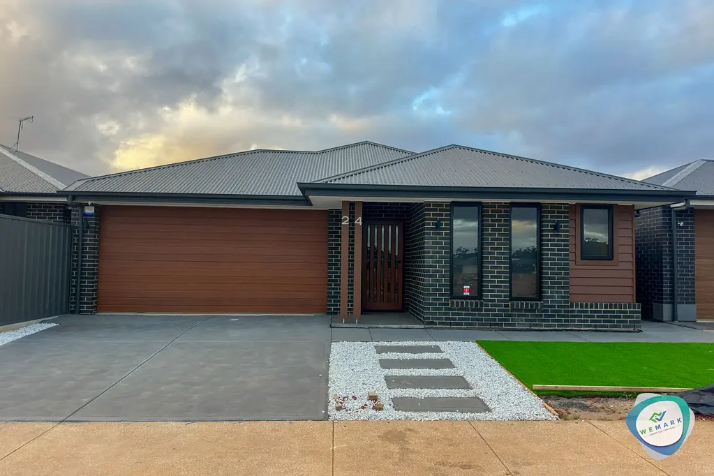 Modern Family Comfort in a Peaceful Location