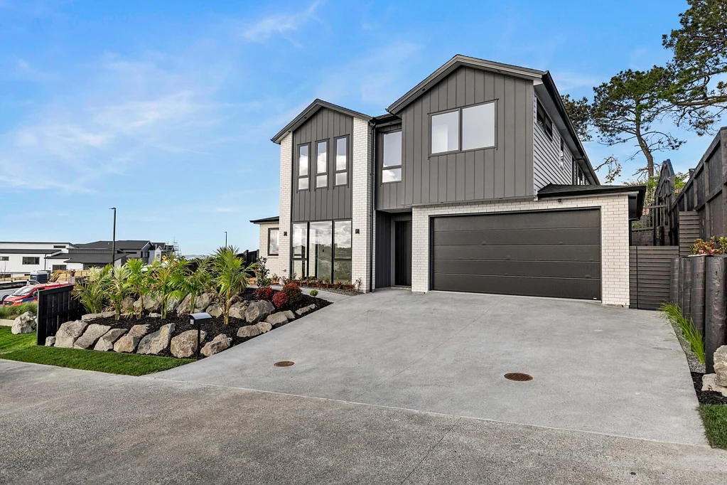 Orewa 6બેડરૂમ Space & Comfort with Granny Potential