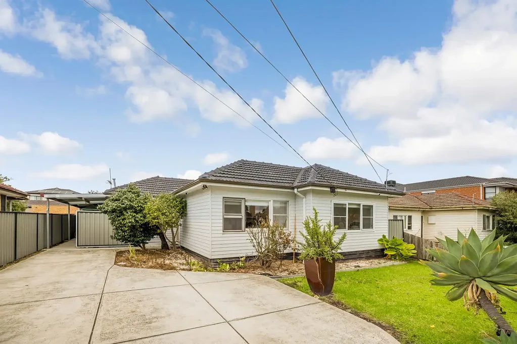 Springvale 4 Bedroom Big Potential to invest and Reap the Rewards!