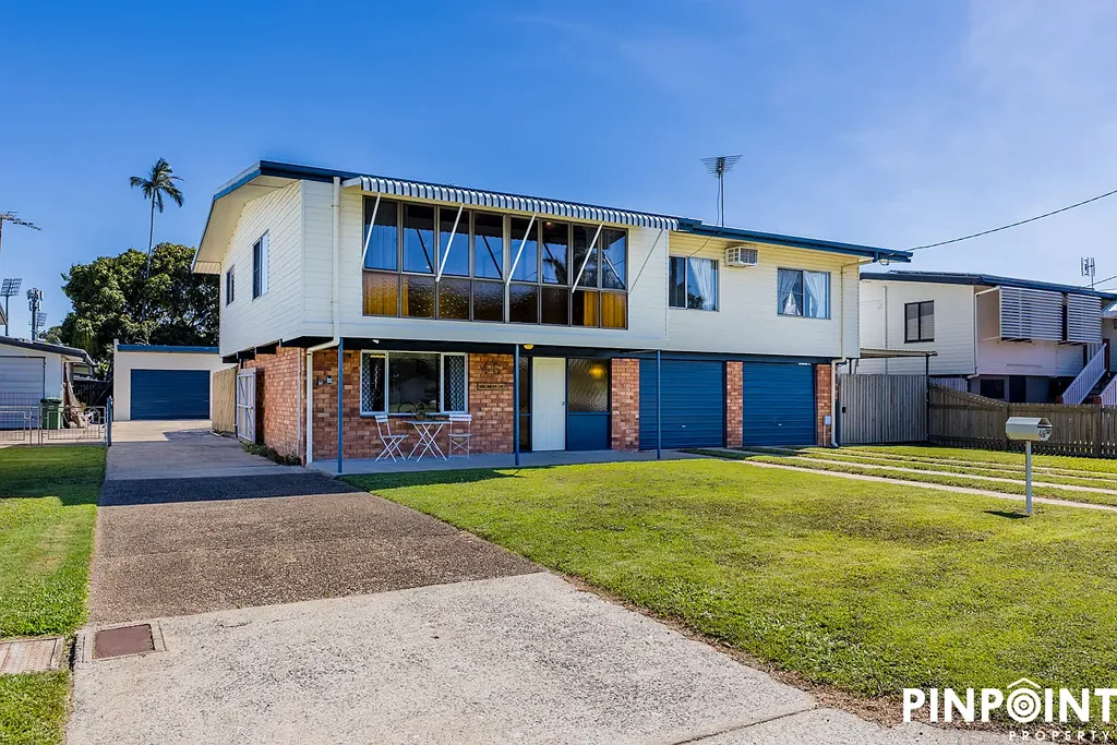 South Mackay 4房  Versatile Living With The Complete Outdoor Package!