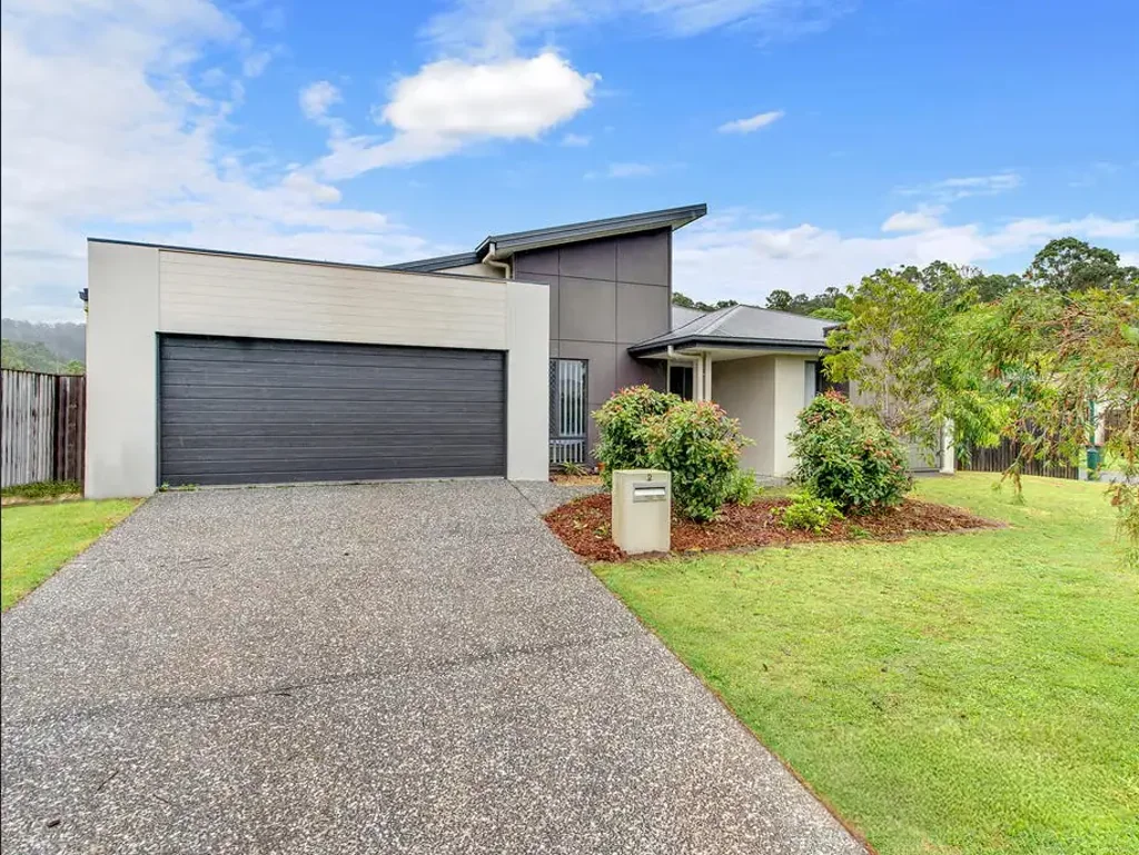 Spacious Family Living in a Quiet, Leafy Pocket