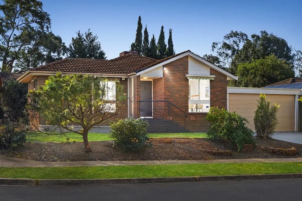 Wantirna 3ห้องนอน Corner Convenience with Spacious Living and Exceptional Lifestyle Appeal
