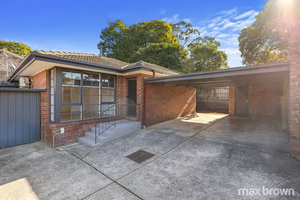 Ringwood 2Kwarto CHARMING UNIT IN PERFECT LOCATION