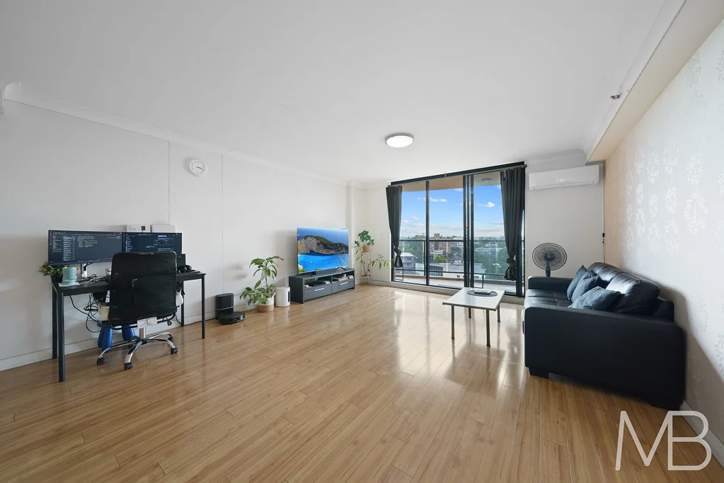 Strathfield 2chambre EXCEPTIONALLY SPACIOUS, NORTH-FACING WITH SWEEPING OPEN VIEWS
