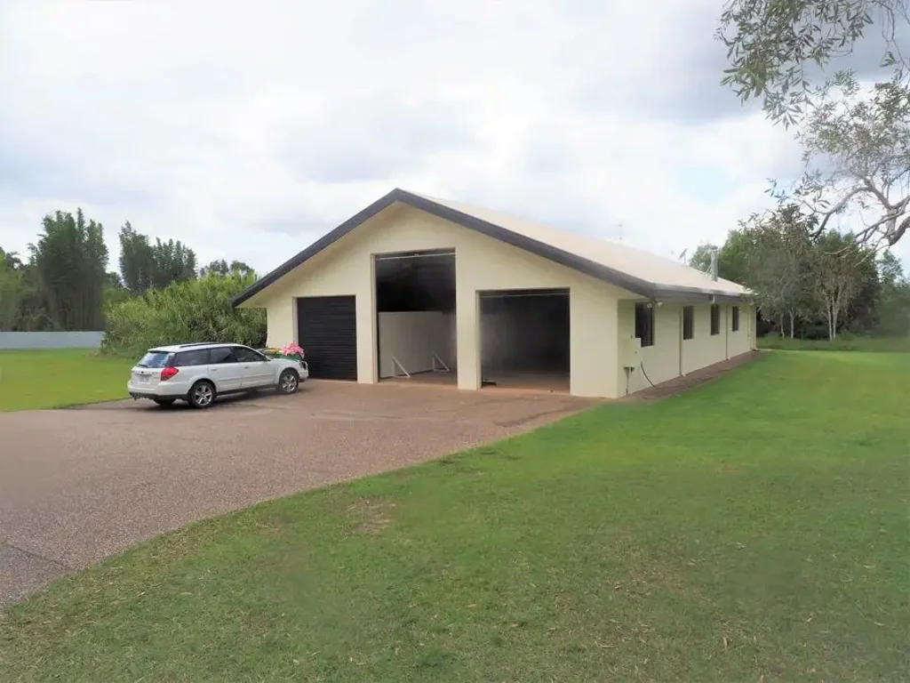Cooloola Cove SOLID ENGINEER DESIGNED BUILDING