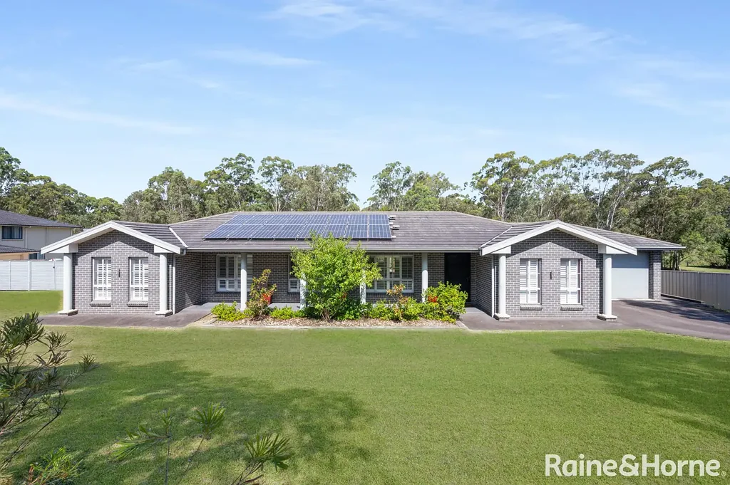 9 Joseph Whitehouse Close, Minto, NSW 2566