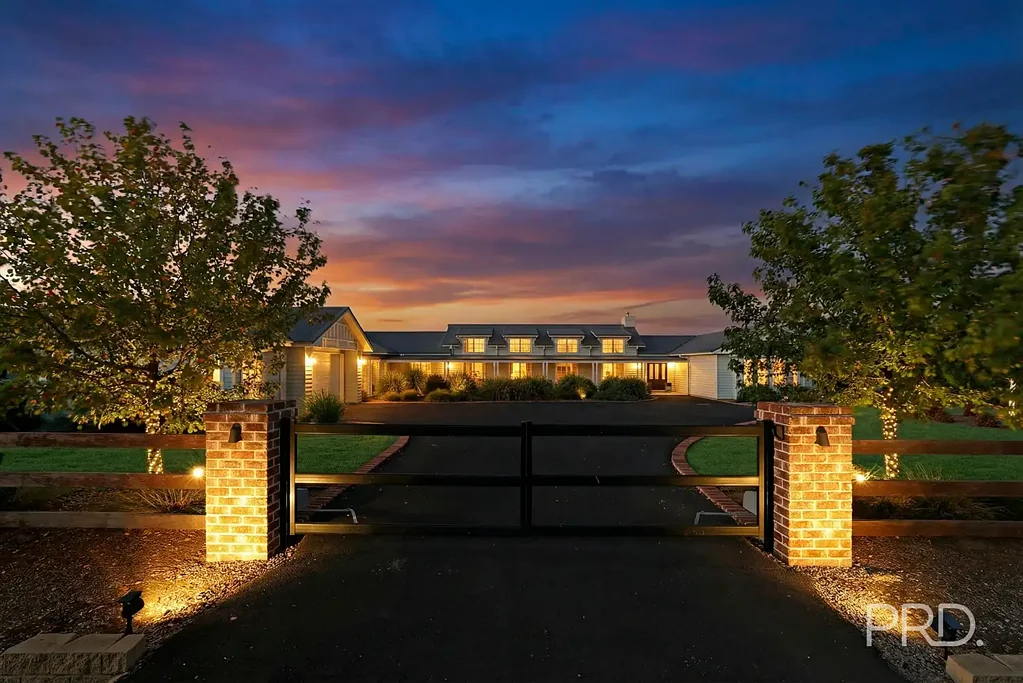 Tamworth 5房  A Statement in Luxury Living!