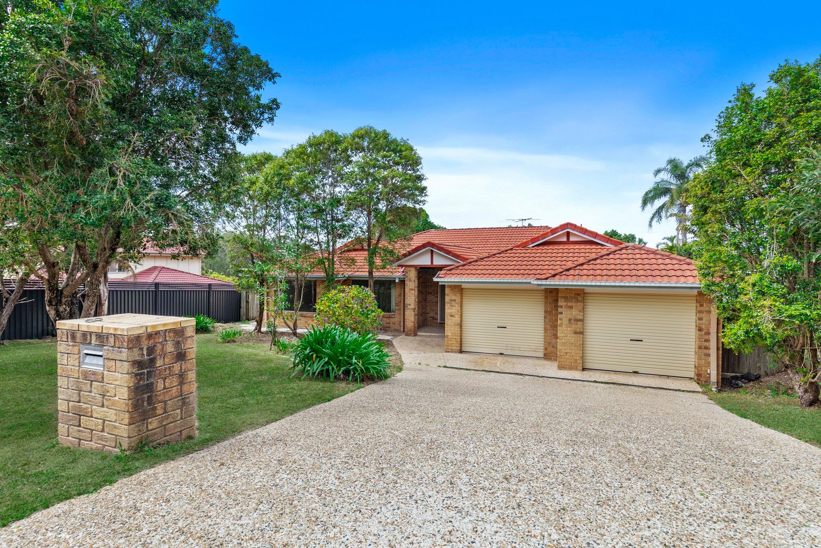 8 WATTLE CL, BRIDGEMAN DOWNS QLD 4035, 0房, 0浴, House